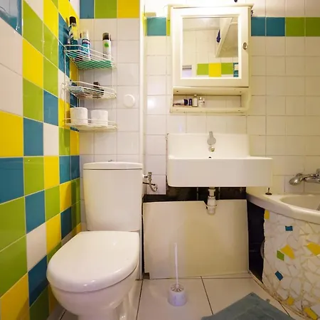 Charming Apartment In Belleville *